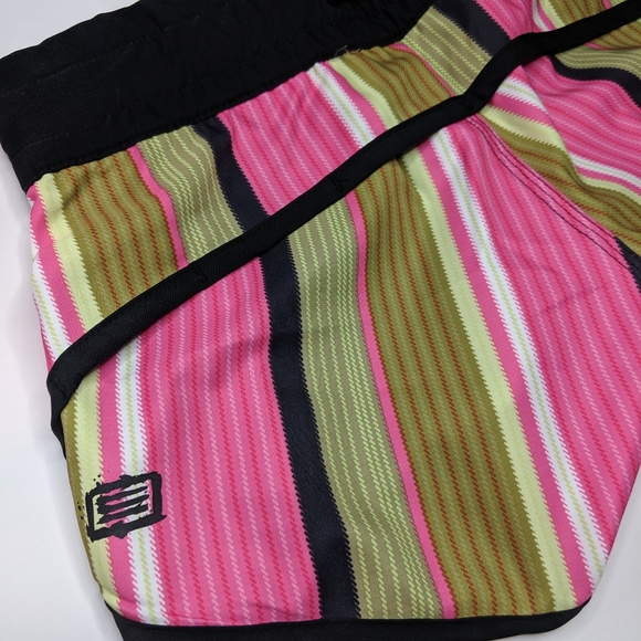 TEN-80 Striped Vented Swim & Surf Board Shorts 3Jr - Picture 9 of 12